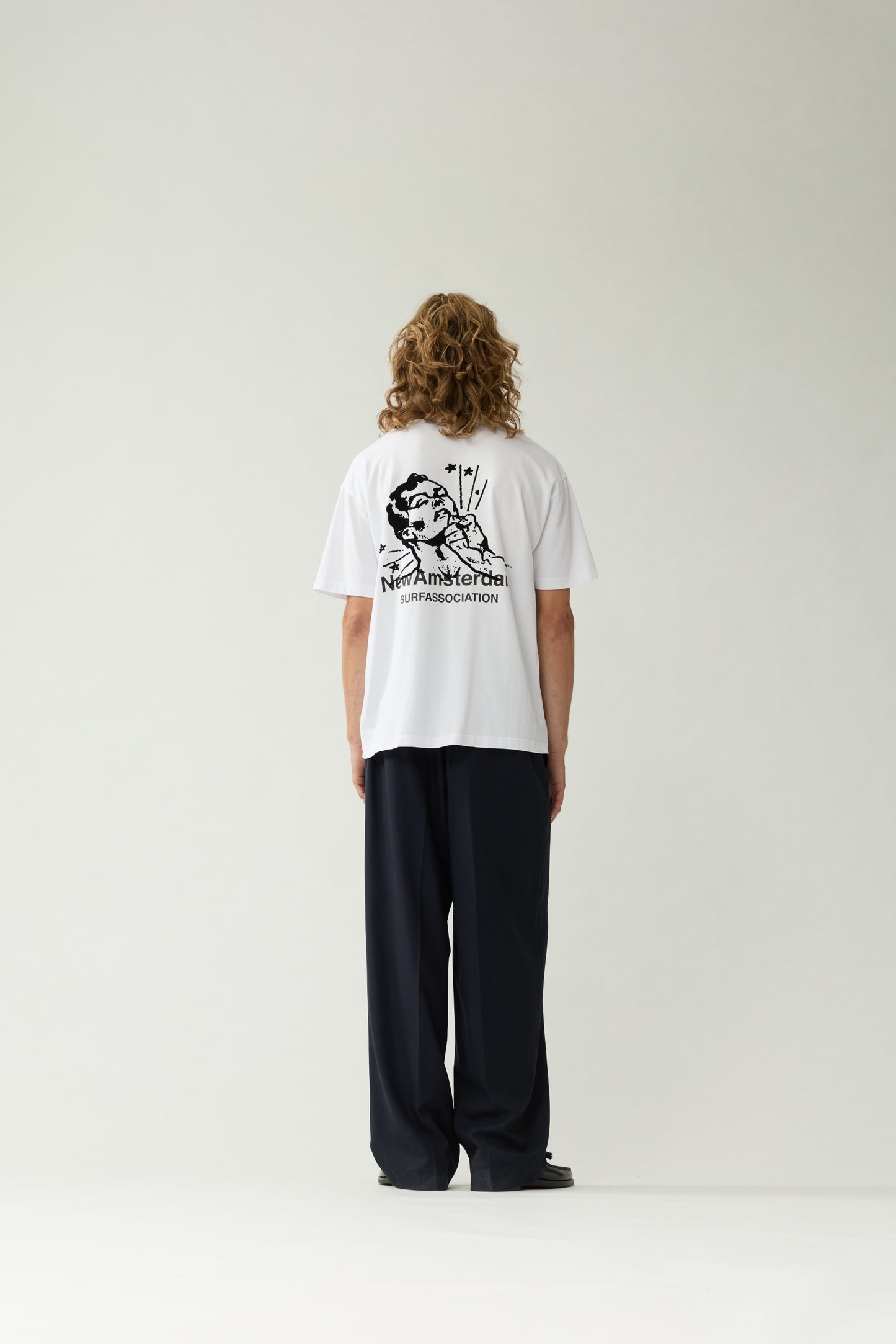 KNOCKED TEE | White