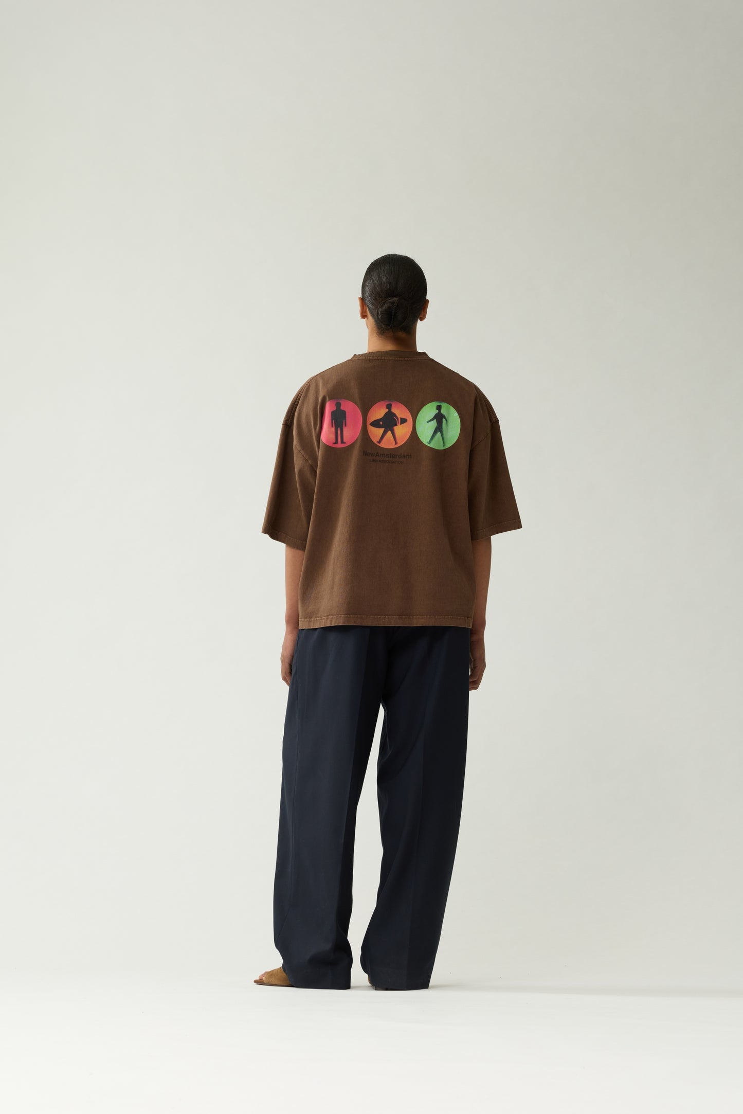 TRAFFIC TEE | Brown