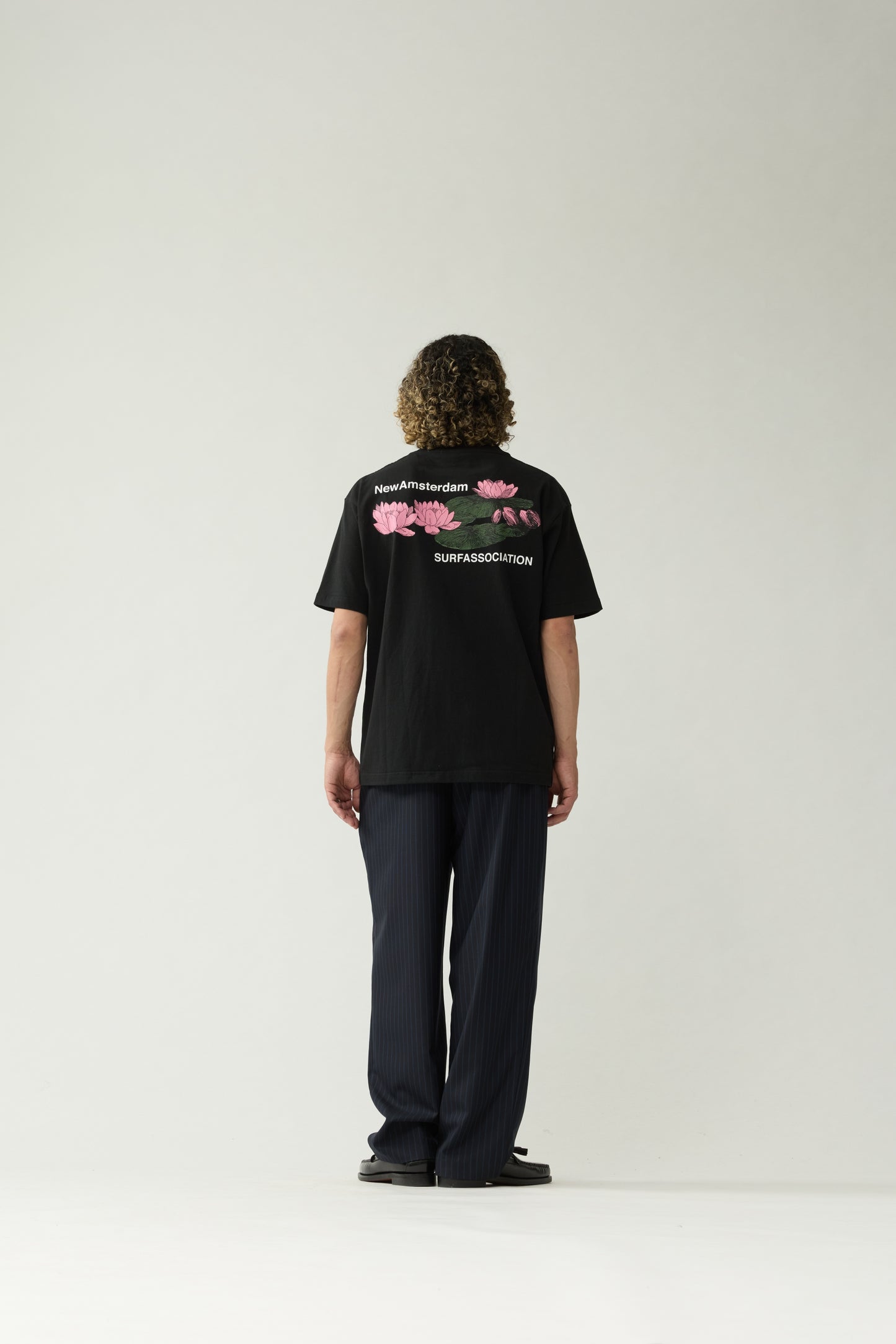 LILIES TEE | Black