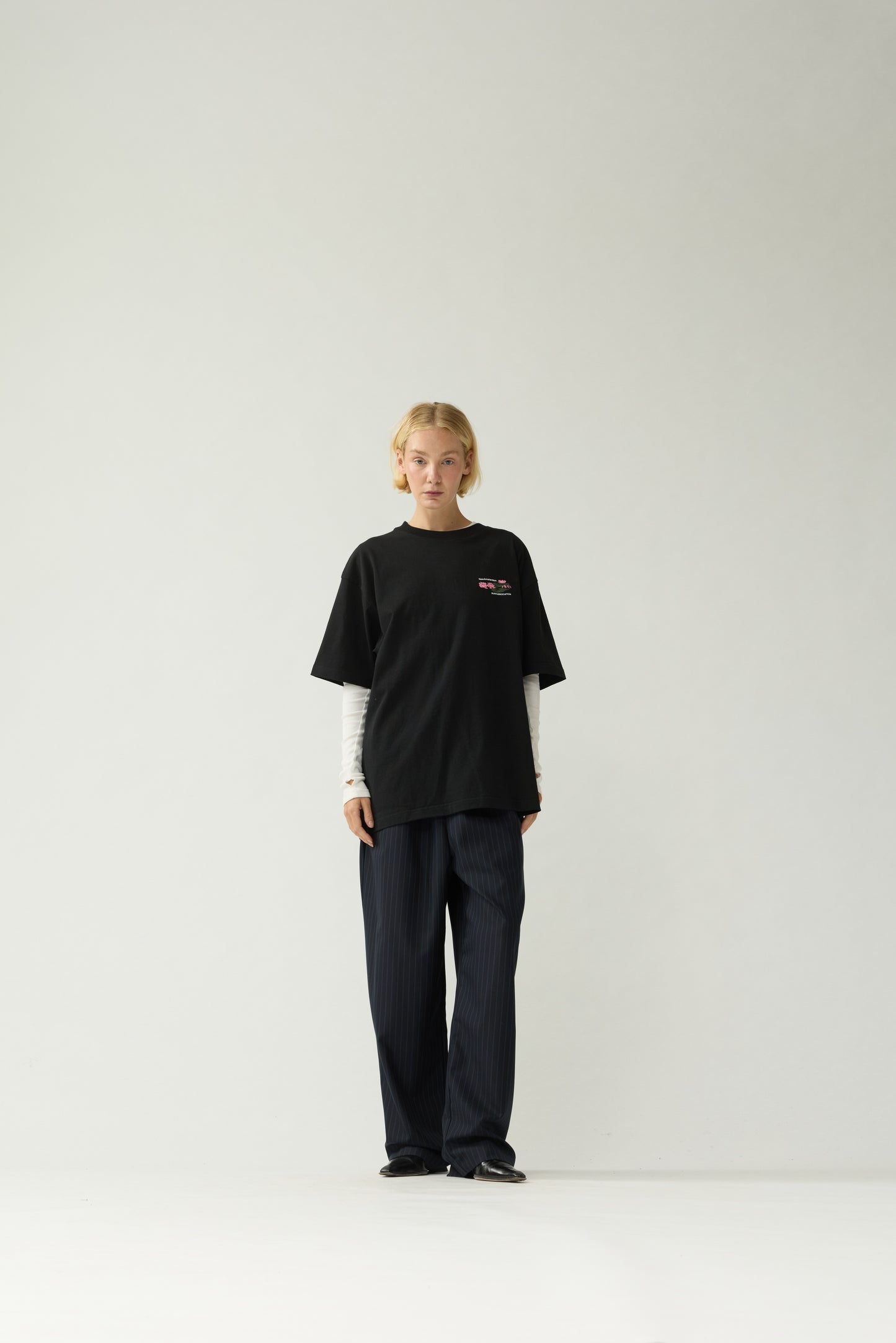 LILIES TEE | Black