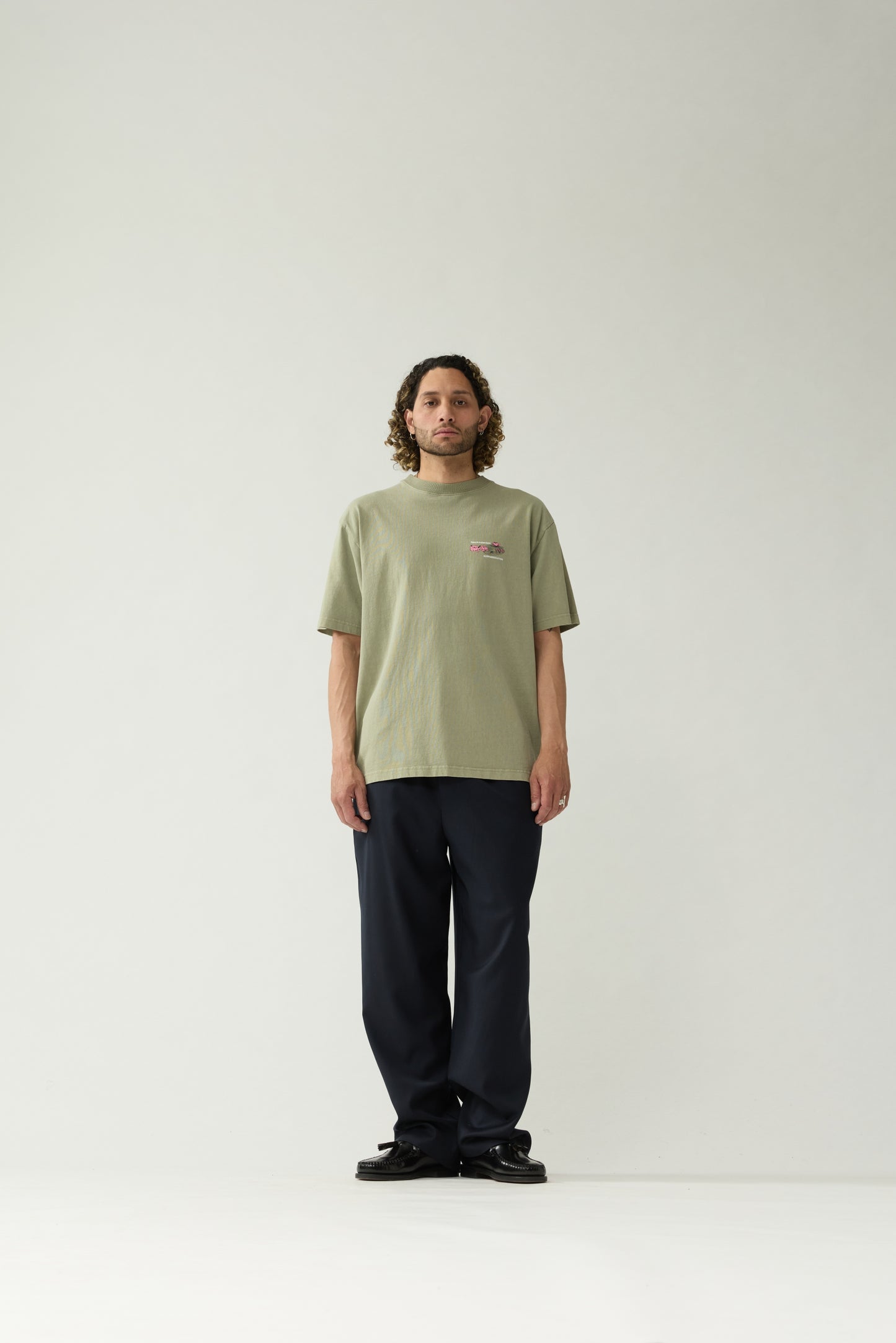 LILIES TEE | Sea Grass