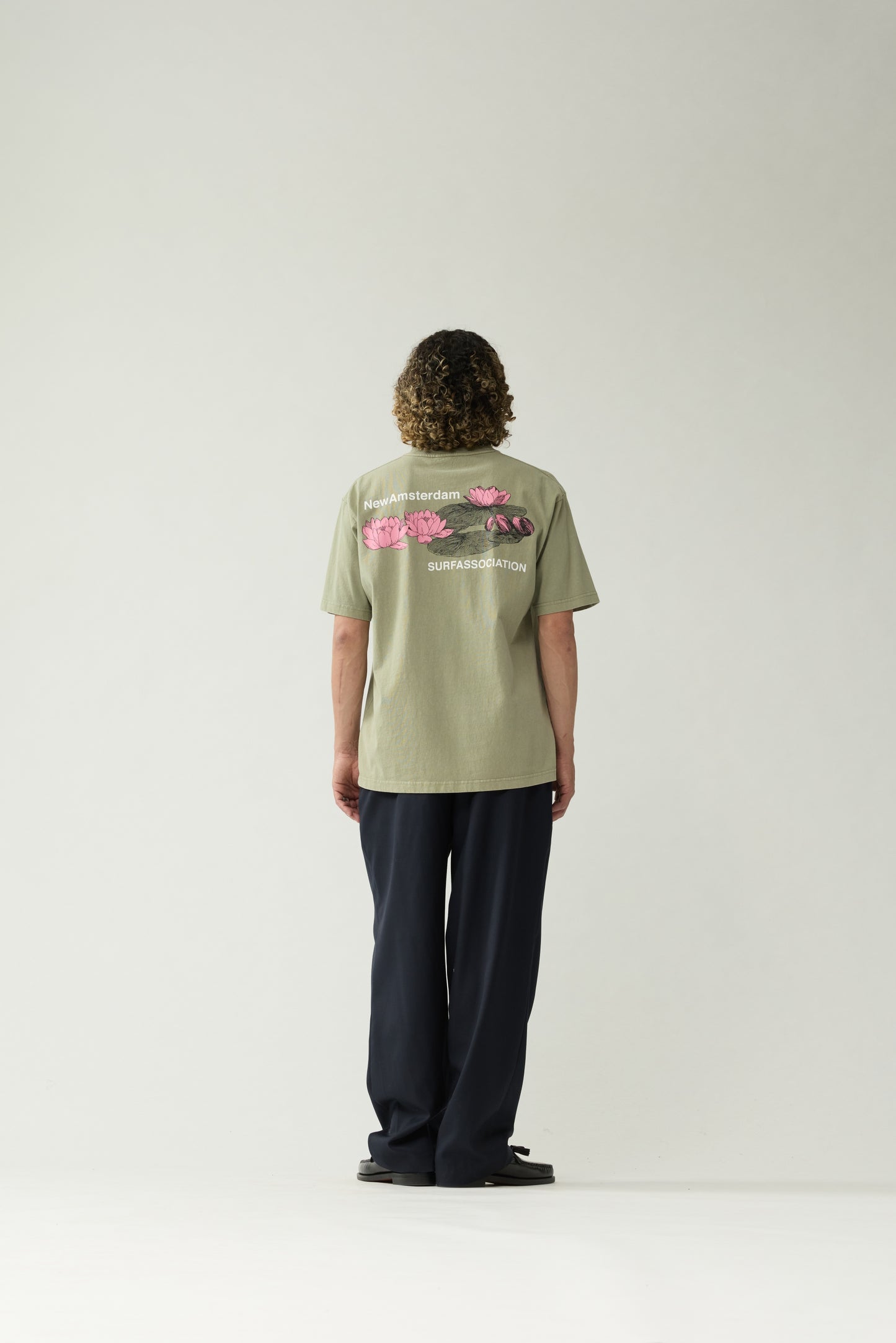 LILIES TEE | Sea Grass
