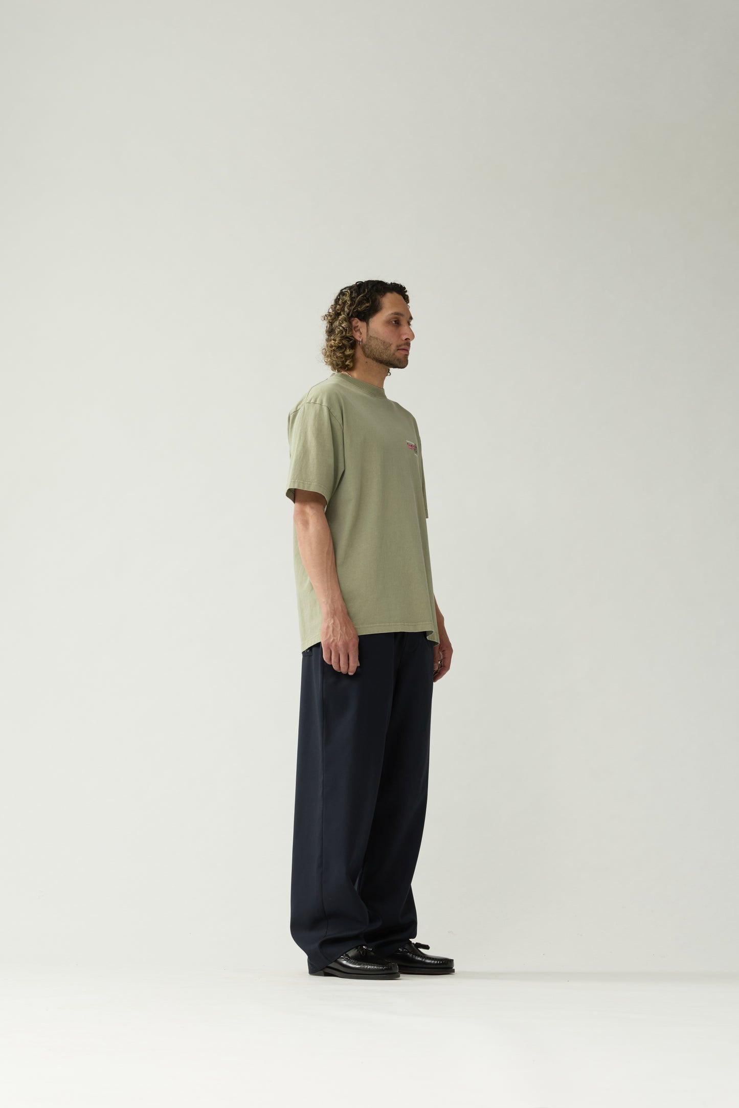LILIES TEE | Sea Grass