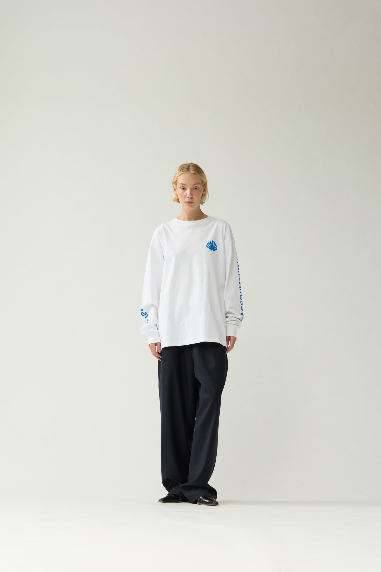 LOGO LONGSLEEVE | White