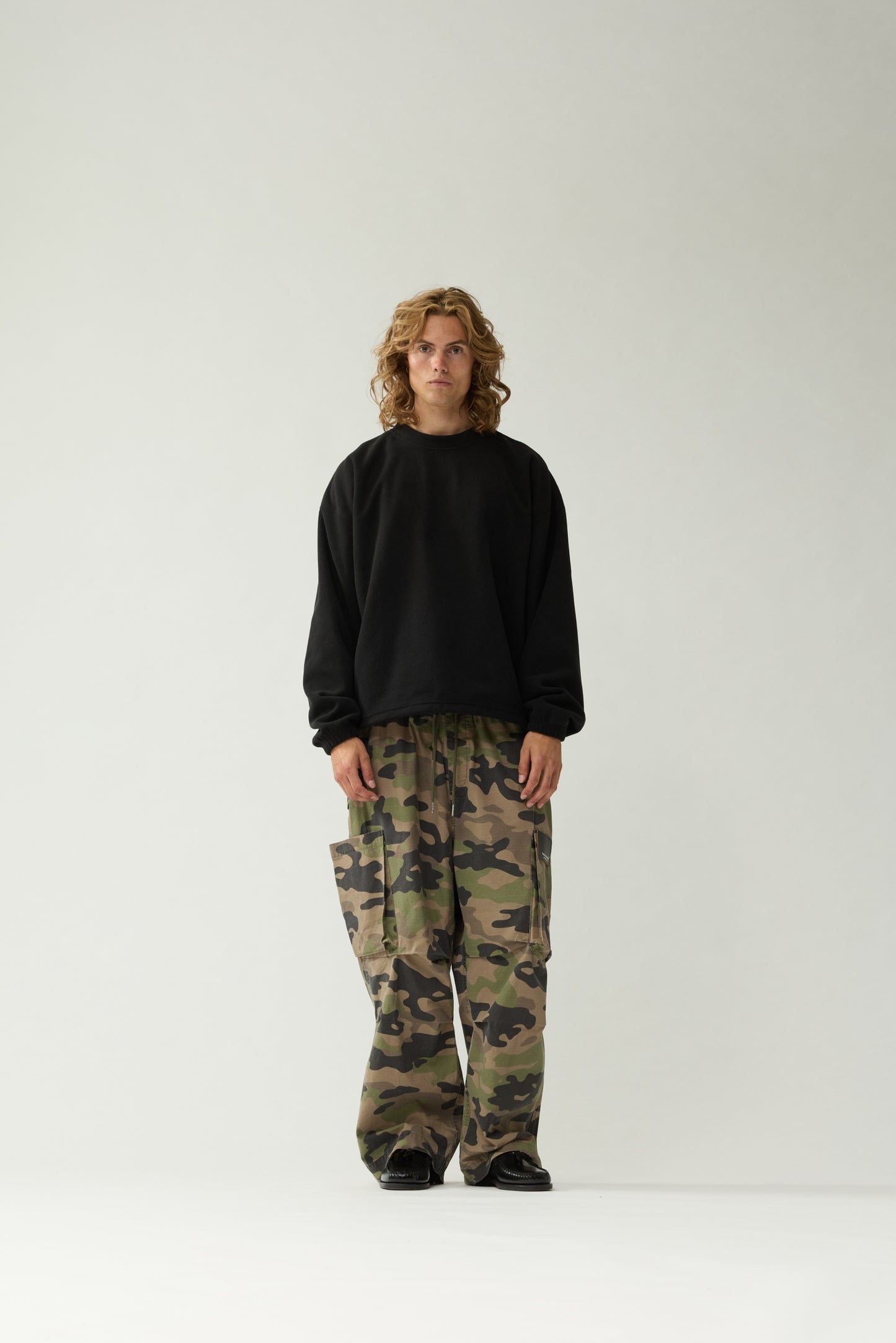 FLEECE CREWNECK | Black