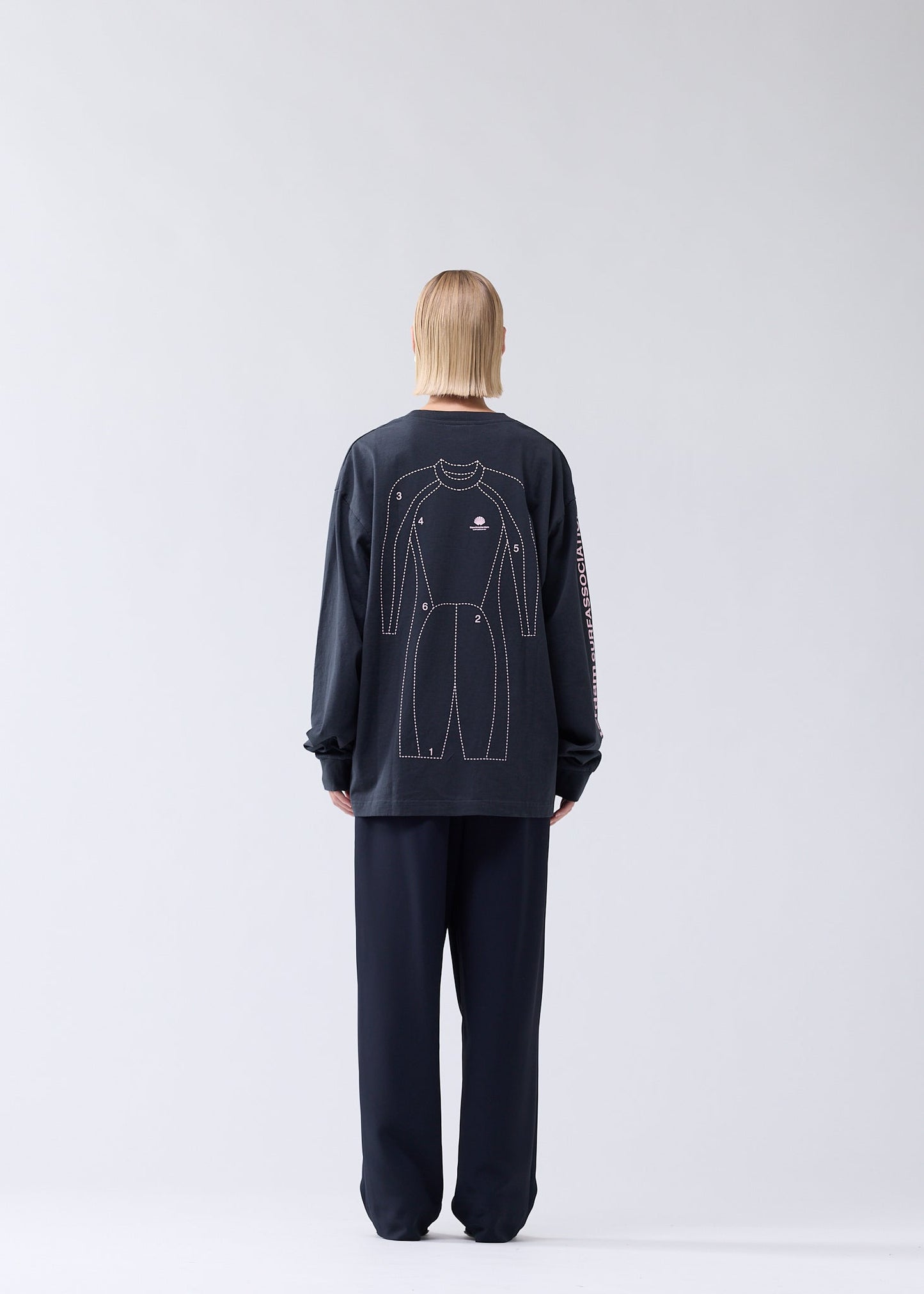 TARGET LONGSLEEVE | Anthracite