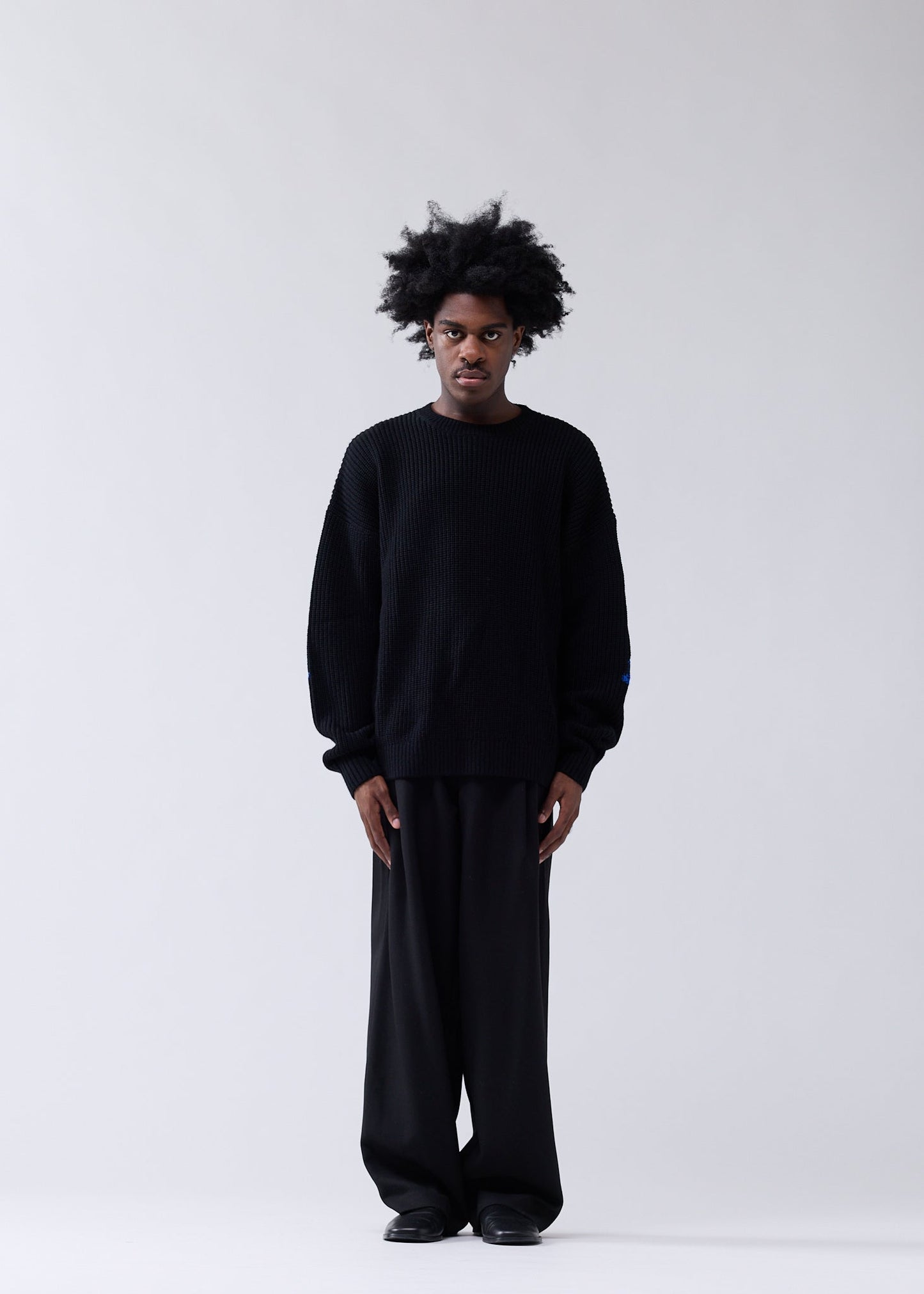LINE NAME KNIT | Black