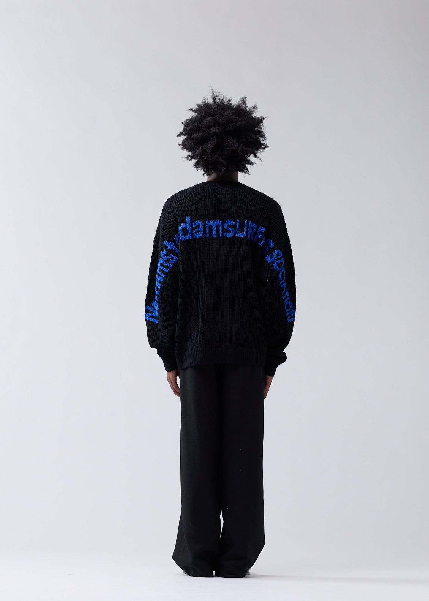 LINE NAME KNIT | Black