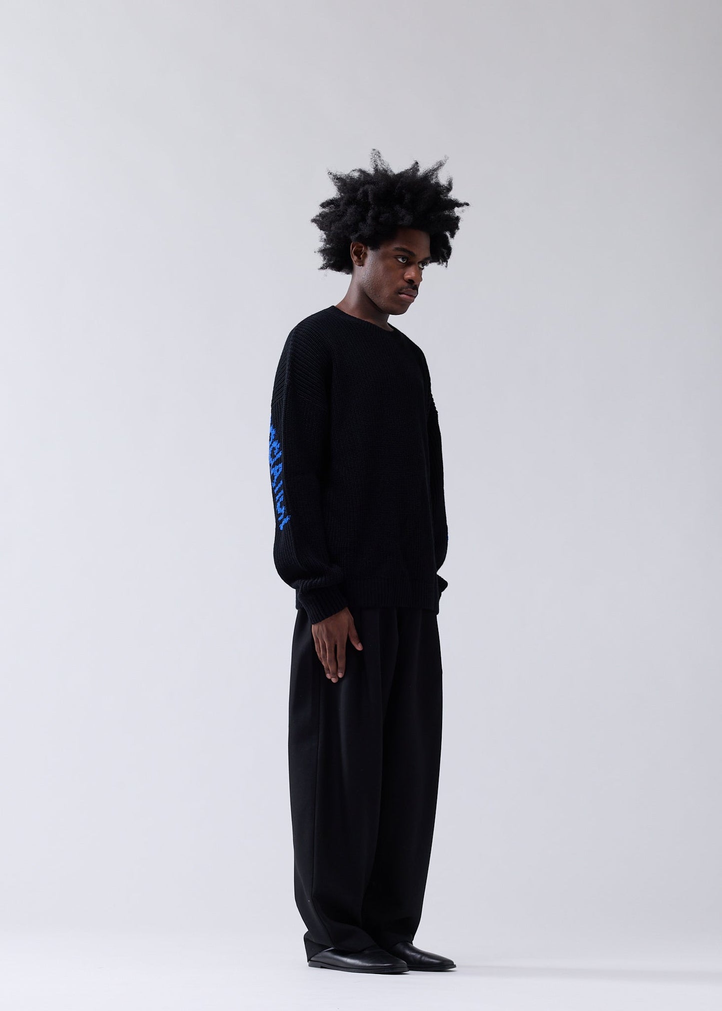 LINE NAME KNIT | Black