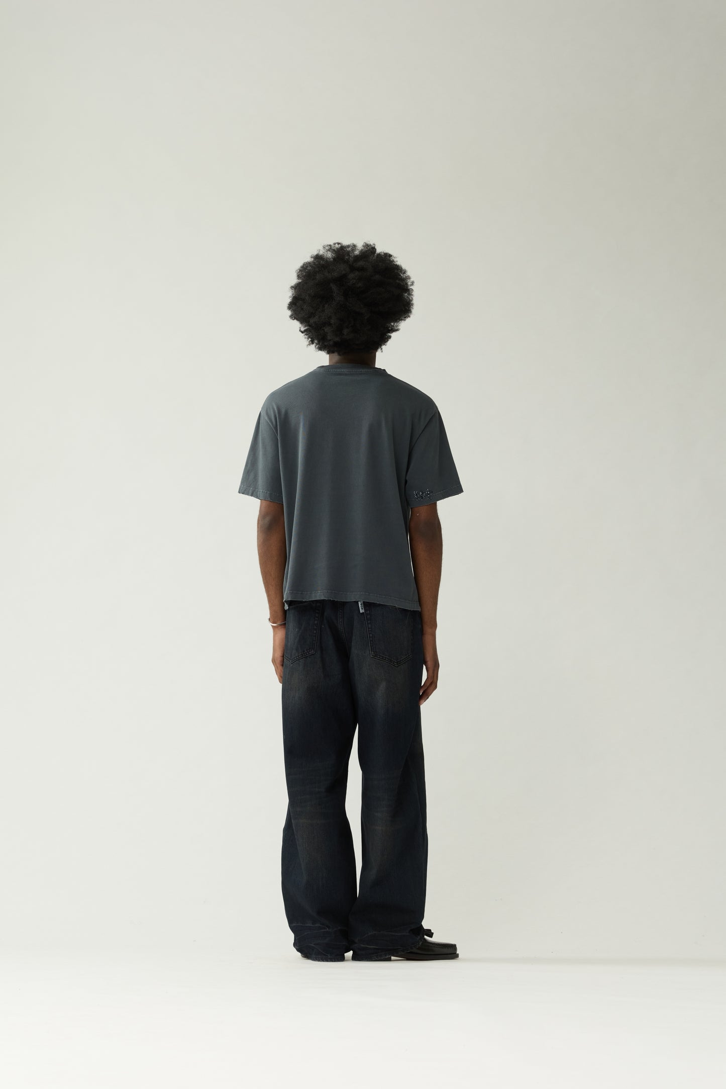 WORKED LOGO TEE | Washed grey