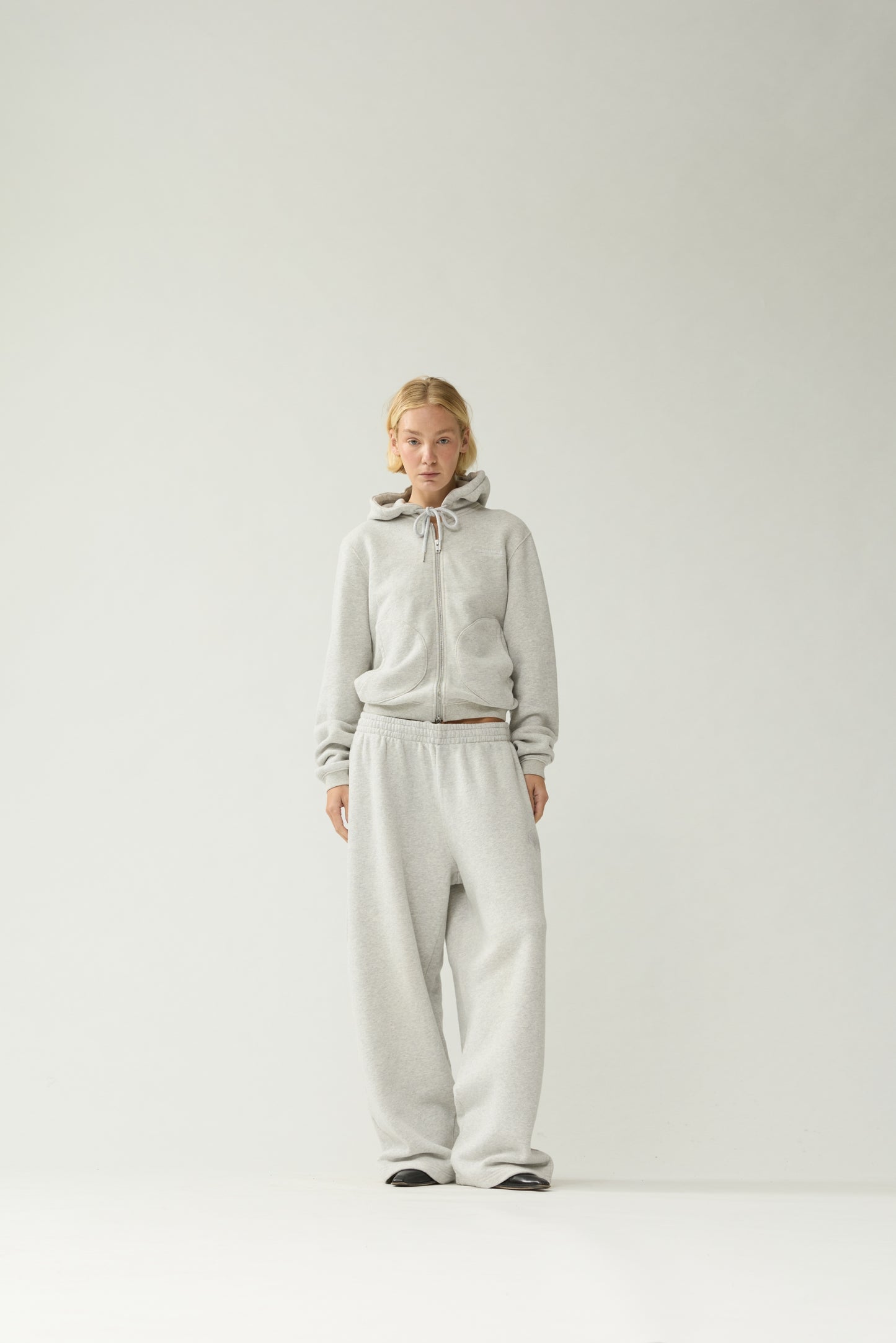 HOODED ZIPPER SWEATER | Grey Melange