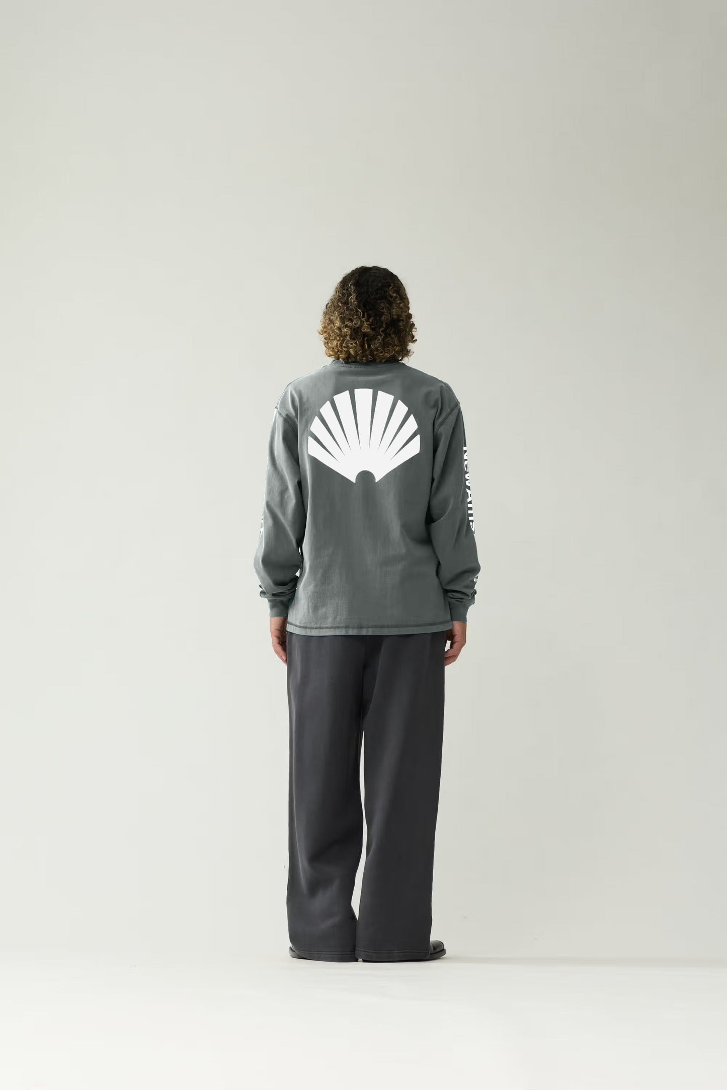 LOGO LONGSLEEVE | Shark grey